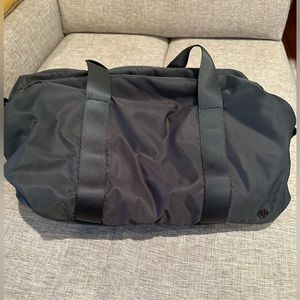 Lululemon weekender/gym bag